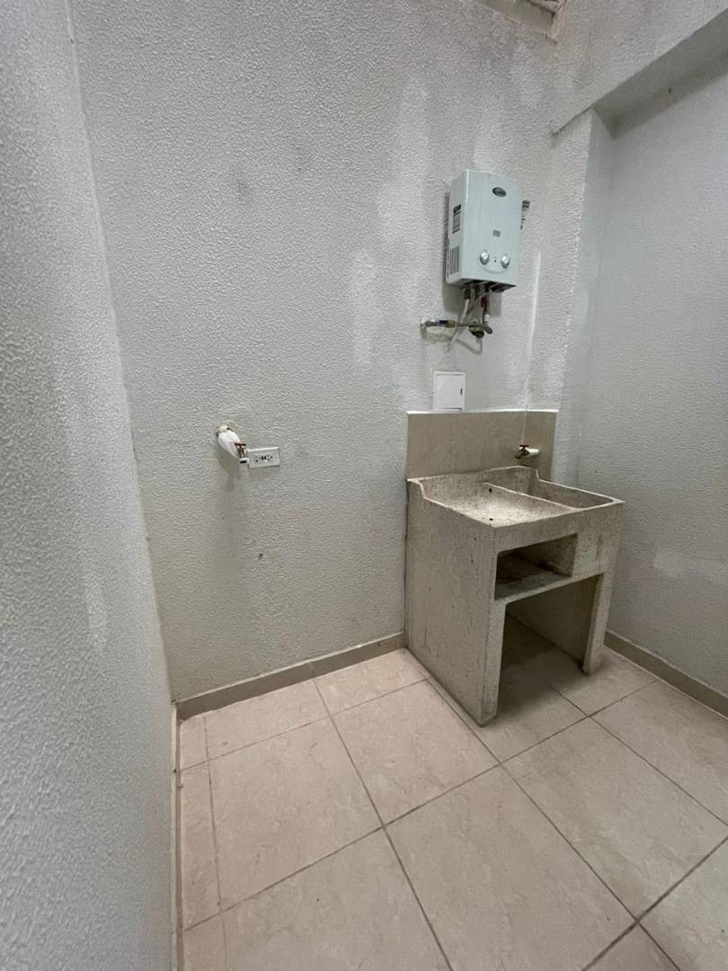 Edificio en Venta - El Poblado Ii, Pereira, 220,002 m² (foto 10) — CREBI