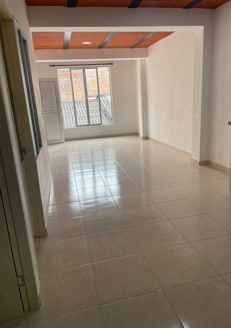 Edificio en Venta - El Poblado Ii, Pereira, 220,002 m² (foto 12) — CREBI