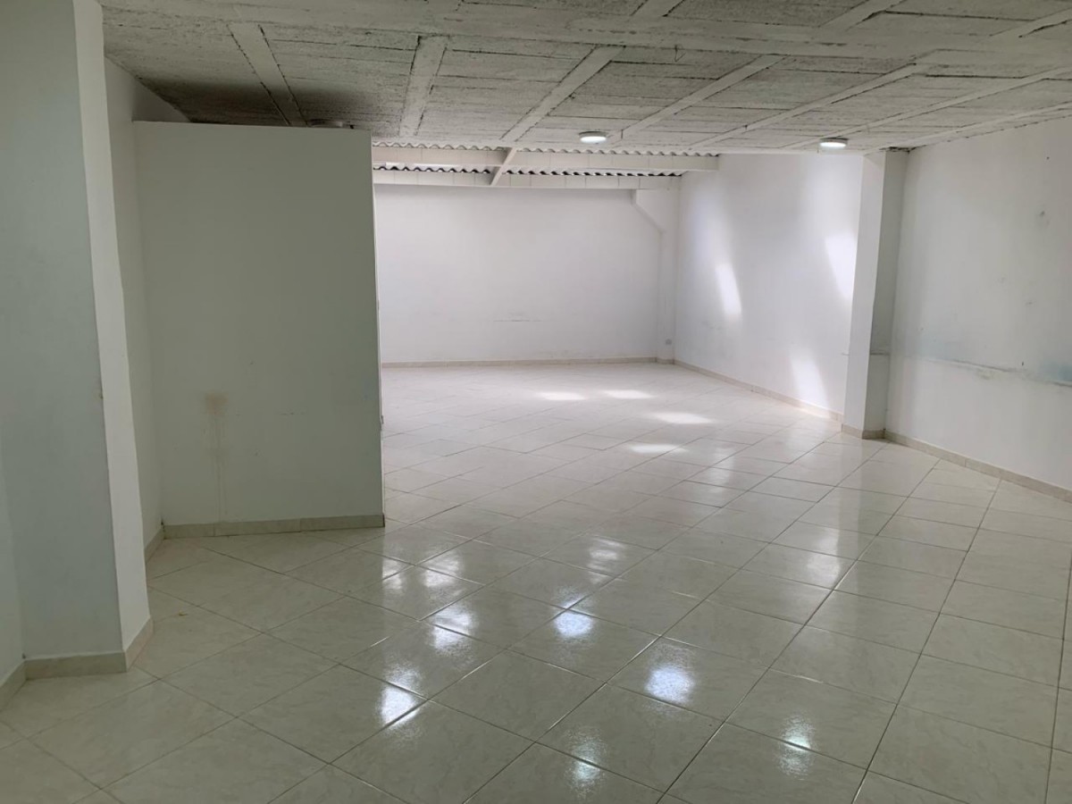 Edificio en Venta - Los Naranjos, Dosquebradas, 120,002 m² (foto 4) — CREBI