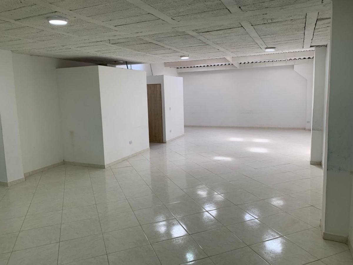 Edificio en Venta - Los Naranjos, Dosquebradas, 120,002 m² (foto 5) — CREBI