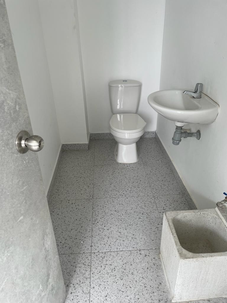 Edificio en Venta - Poblado Ii, Pereira, 140,002 m² (foto 2) — CREBI