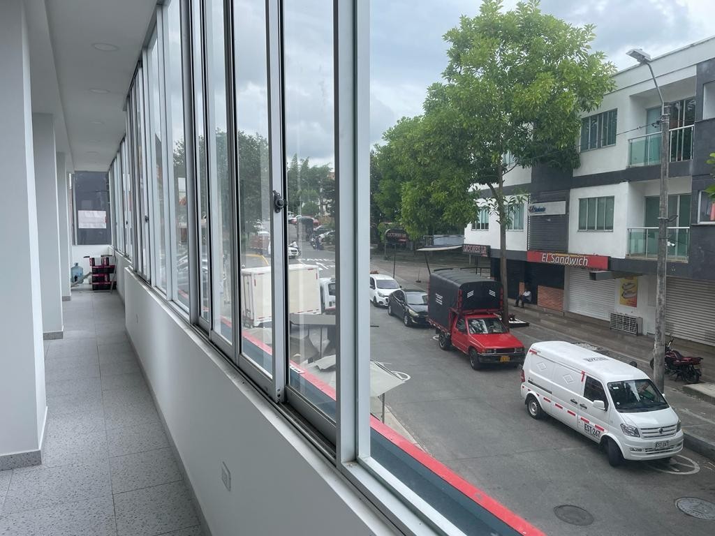 Edificio en Venta - Poblado Ii, Pereira, 140,002 m² (foto 4) — CREBI