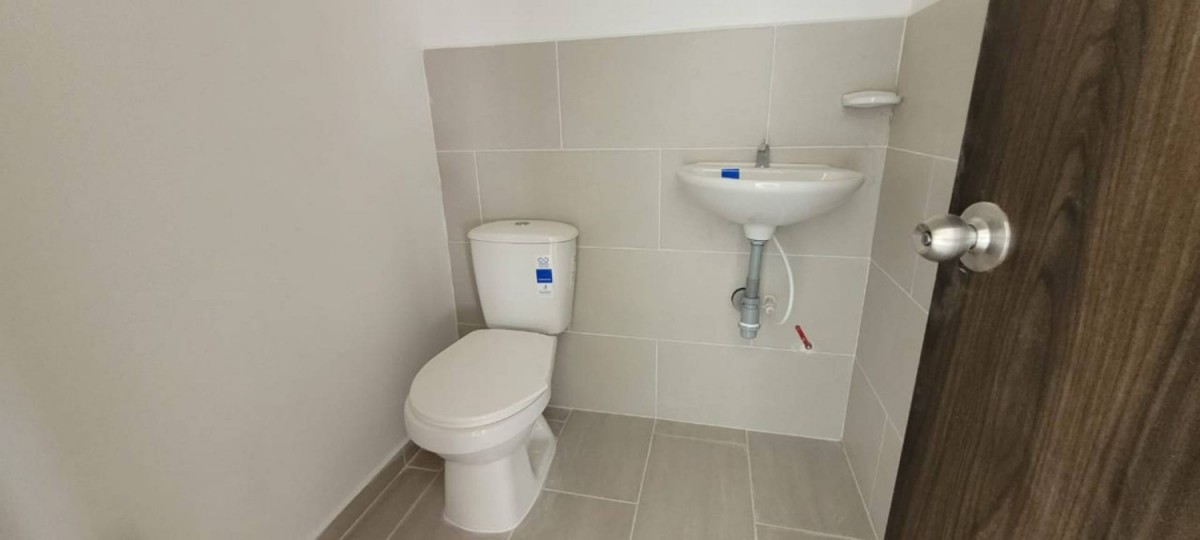 Local en Arriendo - Alamos, Pereira, 325,002 m² (foto 2) — CREBI