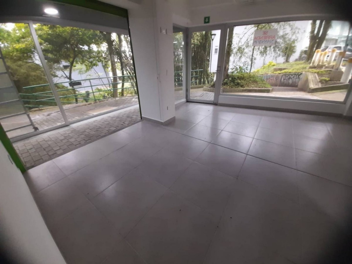 Local en Arriendo - Alpes, Pereira, 90,002 m² (foto 5) — CREBI