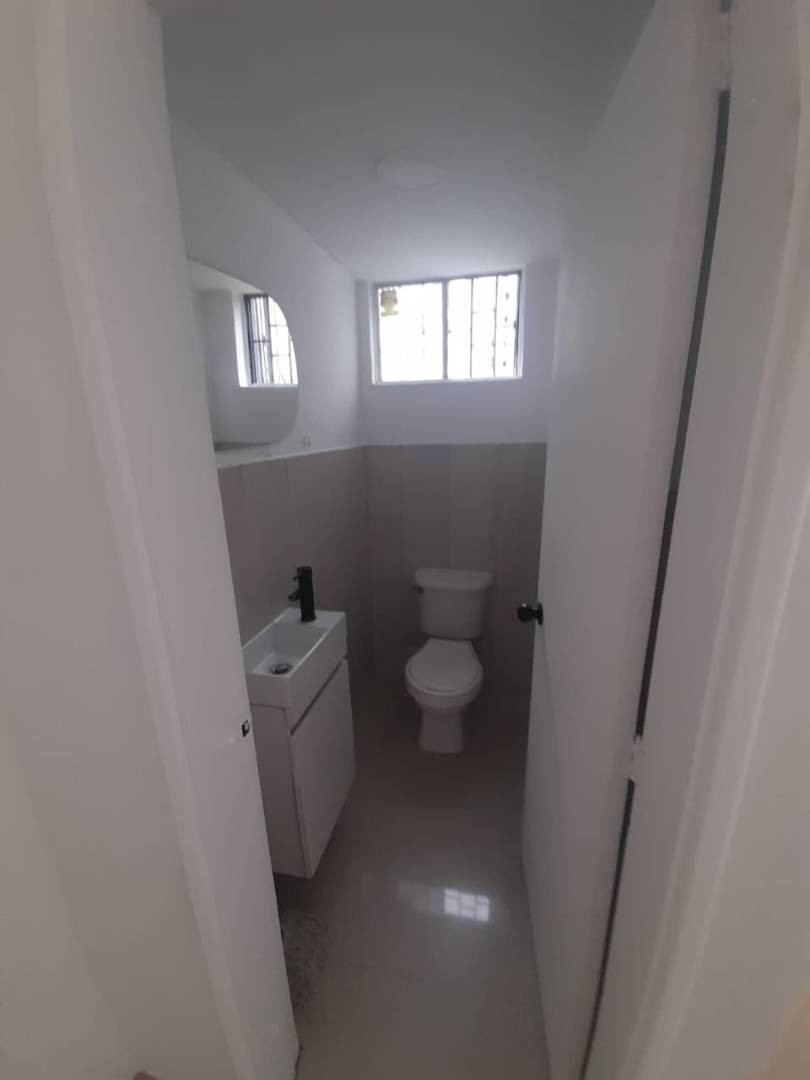 Local en Arriendo - Alpes, Pereira, 32,002 m² (foto 2) — CREBI