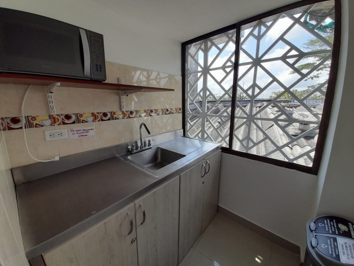 Local en Arriendo - Av 30 De Agosto, Pereira, 200,002 m² (foto 10) — CREBI