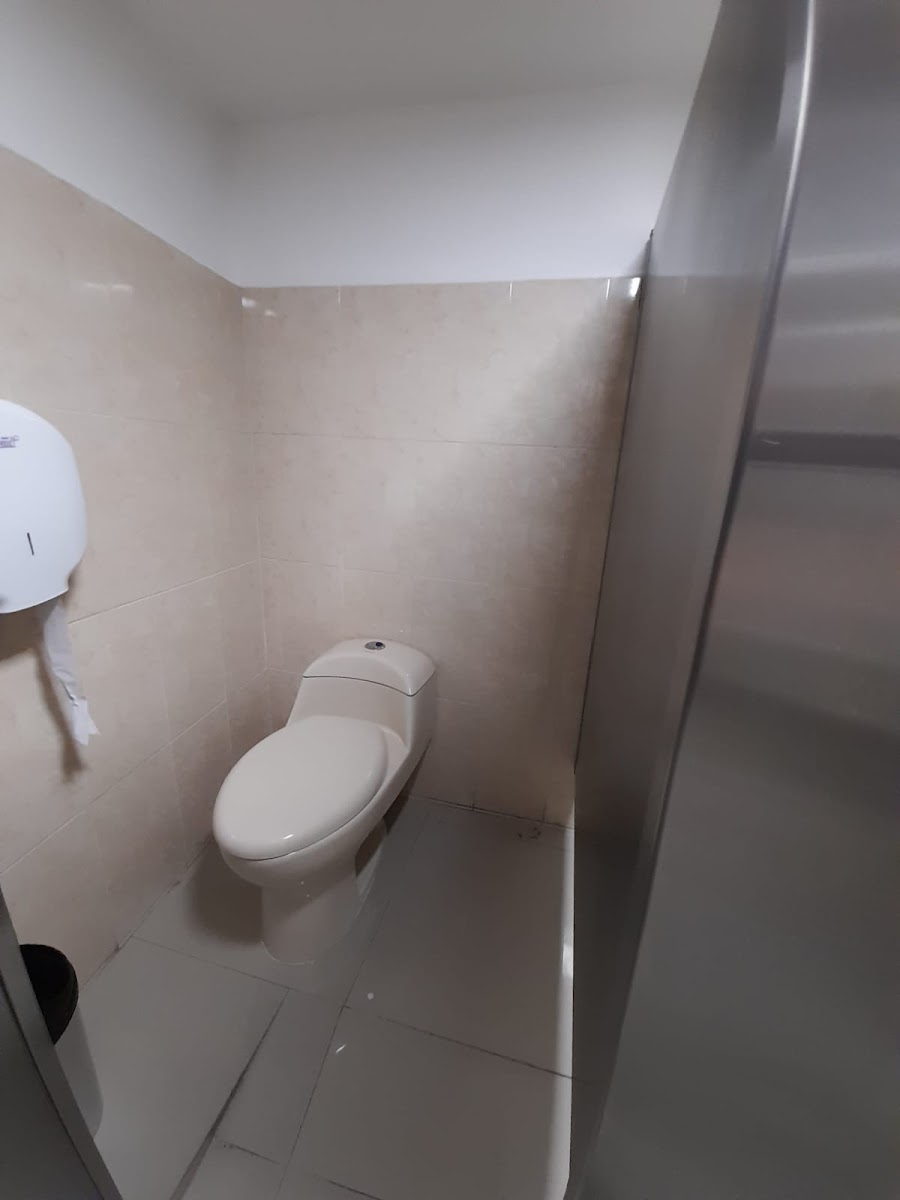 Local en Arriendo - Av 30 De Agosto, Pereira, 200,002 m² (foto 6) — CREBI