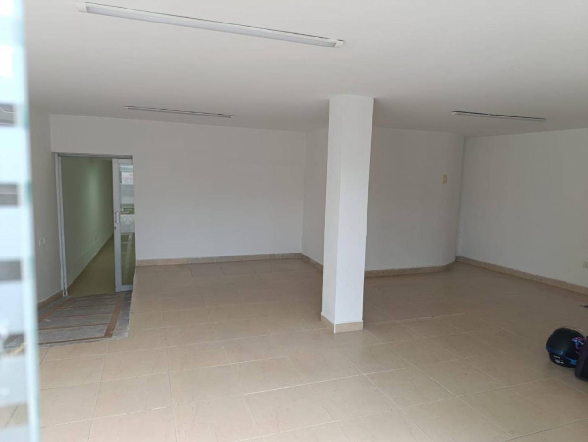 Local en Arriendo - Av 30 De Agosto, Pereira, 115,002 m² (foto 2) — CREBI