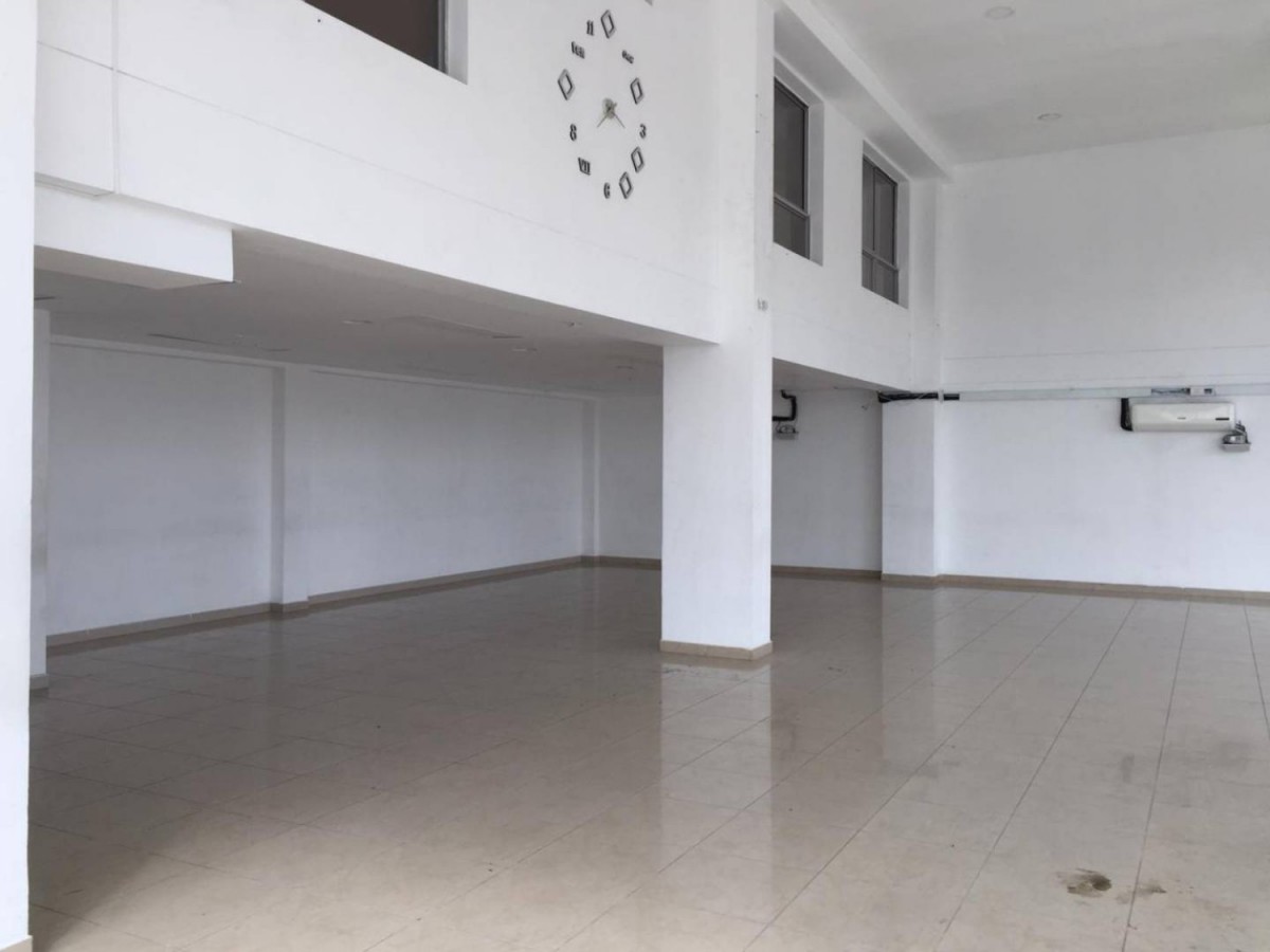 Local en Venta - Av 30 De Agosto, Pereira, 387,002 m² (foto 4) — CREBI
