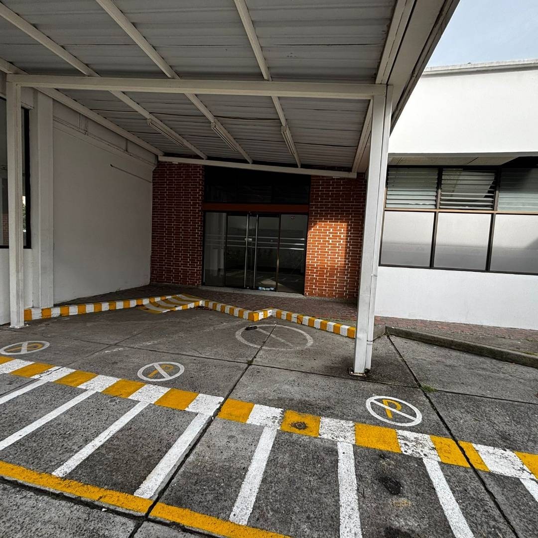 Local en Arriendo - Av 30 De Agosto, Pereira, 1571,002 m² (foto 14) — CREBI