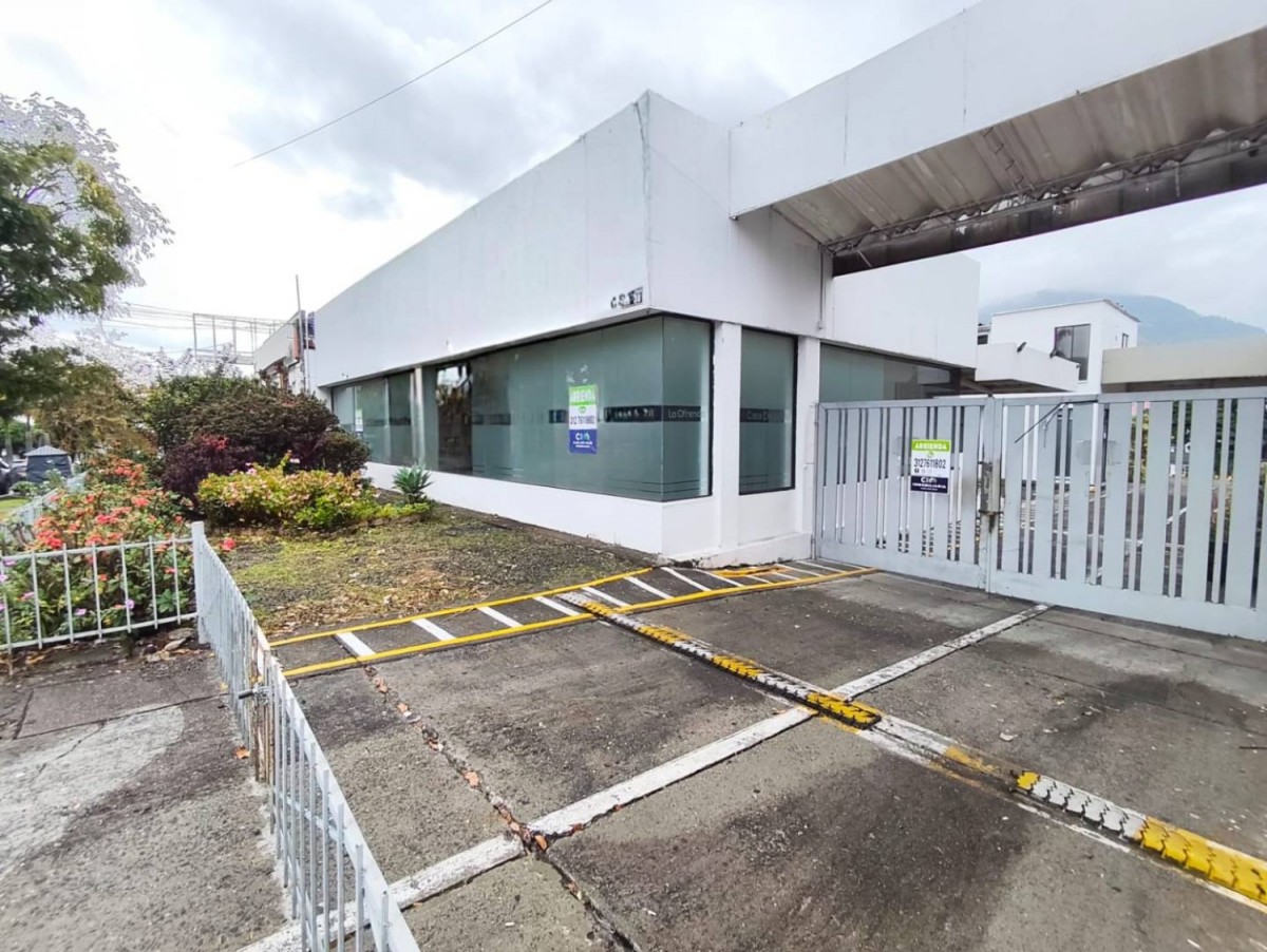 Local en Arriendo - Av 30 De Agosto, Pereira, 1571,002 m² (foto 3) — CREBI