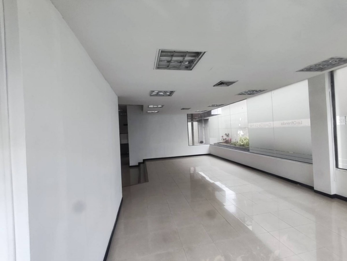 Local en Arriendo - Av 30 De Agosto, Pereira, 1571,002 m² (foto 8) — CREBI