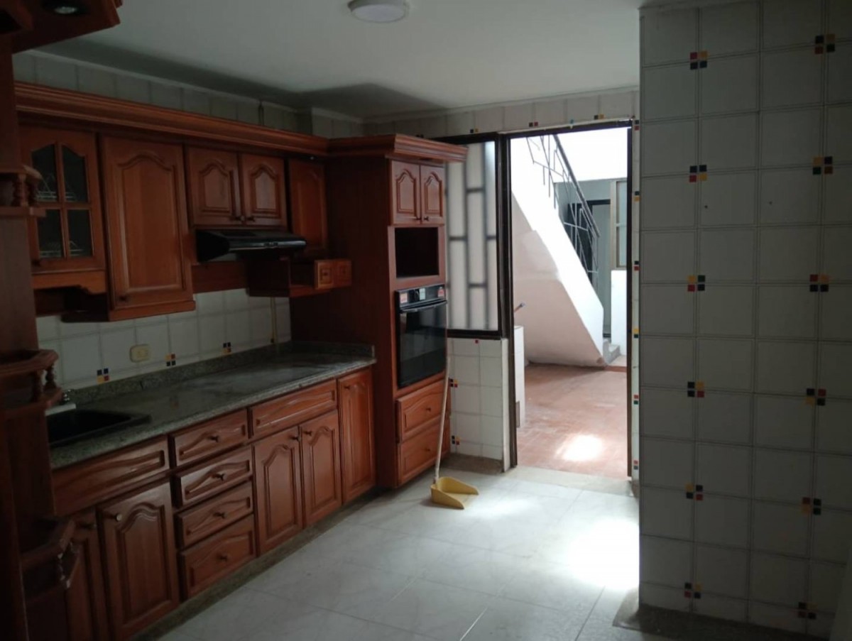 Local en Arriendo - Centro, Pereira, 170,002 m² (foto 13) — CREBI