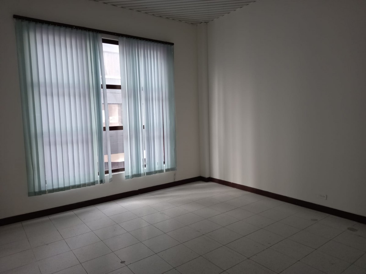 Local en Venta - Centro, Pereira, 44,002 m² (foto 7) — CREBI