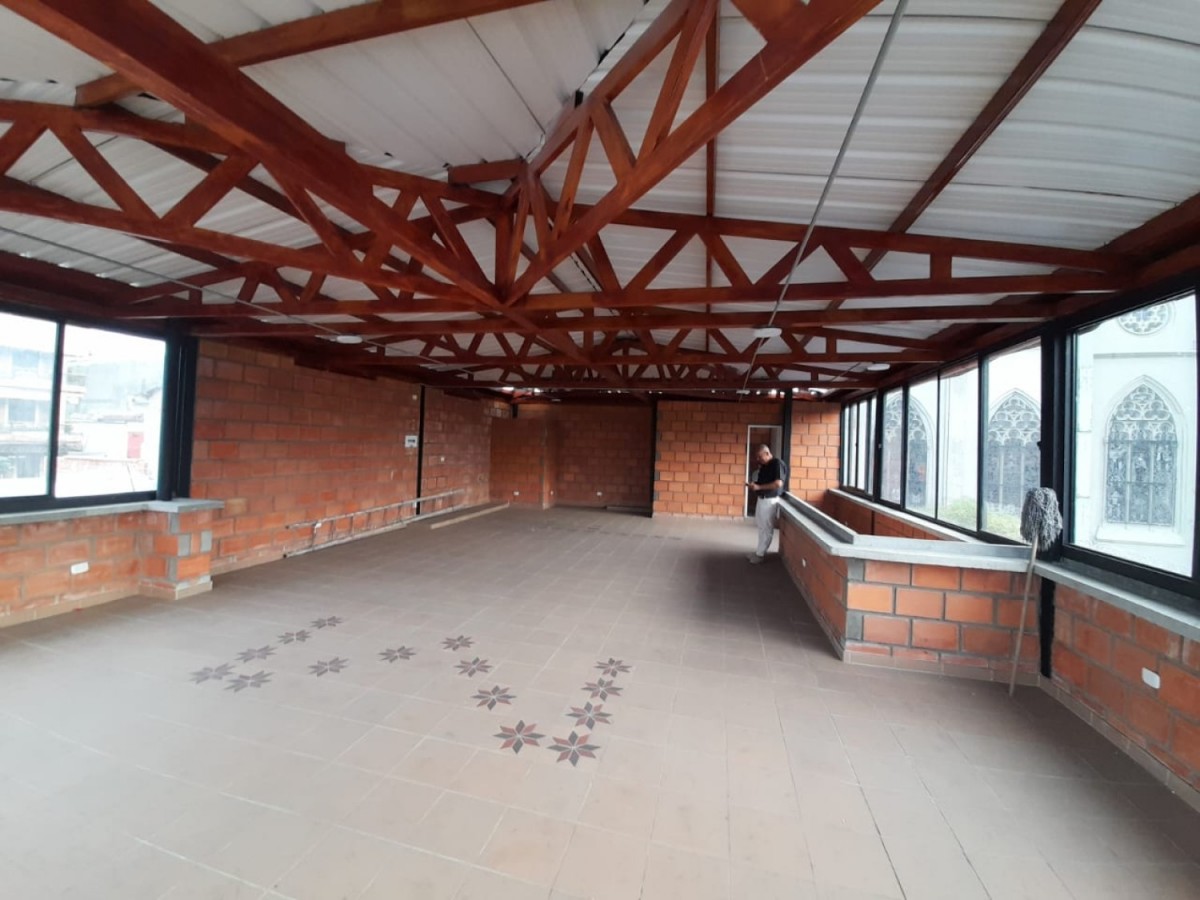 Local en Arriendo - Circunvalar, Pereira, 90,002 m² (foto 3) — CREBI