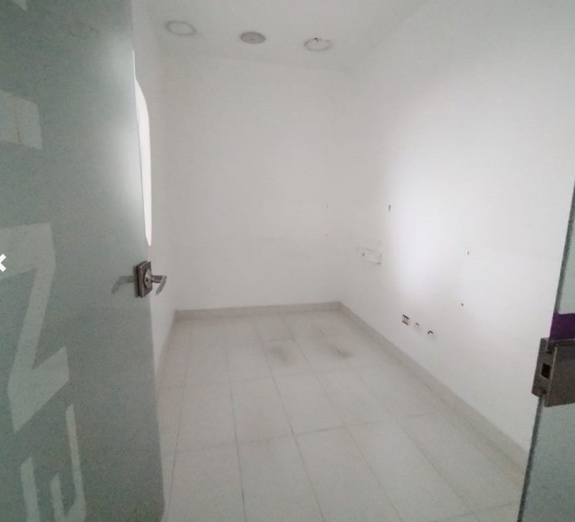 Local en Arriendo - Circunvalar, Pereira, 1350,002 m² (foto 3) — CREBI