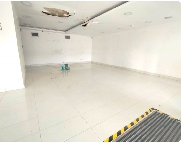 Local en Arriendo - Circunvalar, Pereira, 1350,002 m² (foto 4) — CREBI