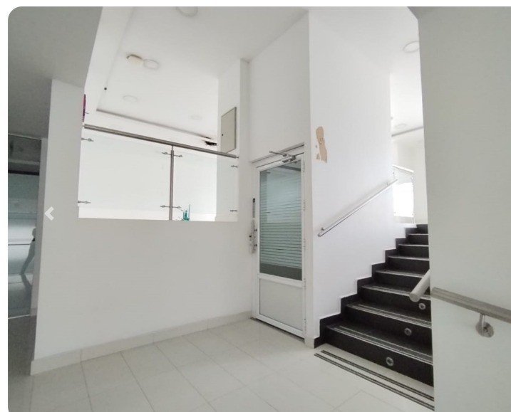 Local en Arriendo - Circunvalar, Pereira, 1350,002 m² (foto 5) — CREBI