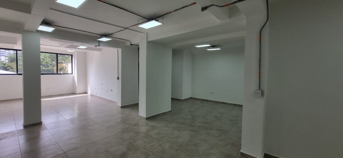 Local en Arriendo - Circunvalar, Pereira, 125,002 m² (foto 6) — CREBI