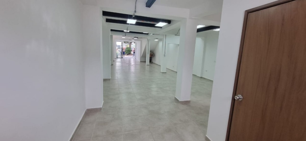 Local en Arriendo - Circunvalar, Pereira, 140,002 m² (foto 5) — CREBI