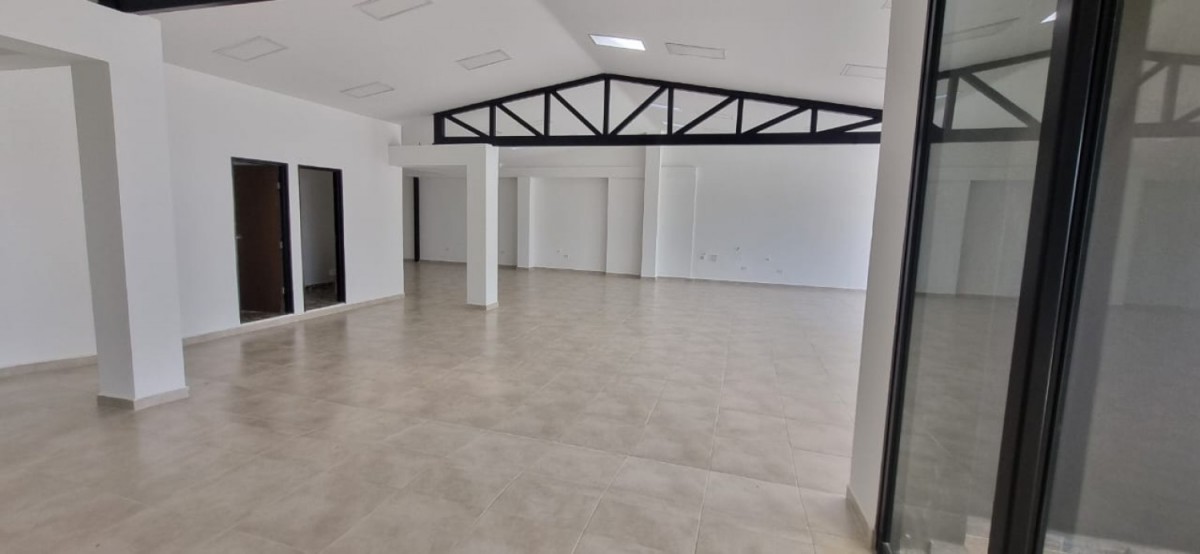 Local en Arriendo - Circunvalar, Pereira, 490,002 m² (foto 6) — CREBI