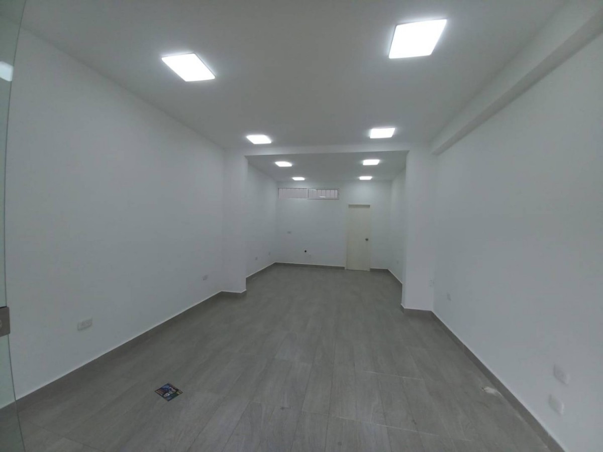Local en Arriendo - Circunvalar, Pereira, 40,002 m² (foto 3) — CREBI