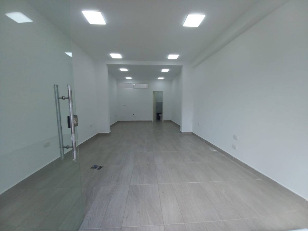 Local en Arriendo - Circunvalar, Pereira, 40,002 m² (foto 6) — CREBI