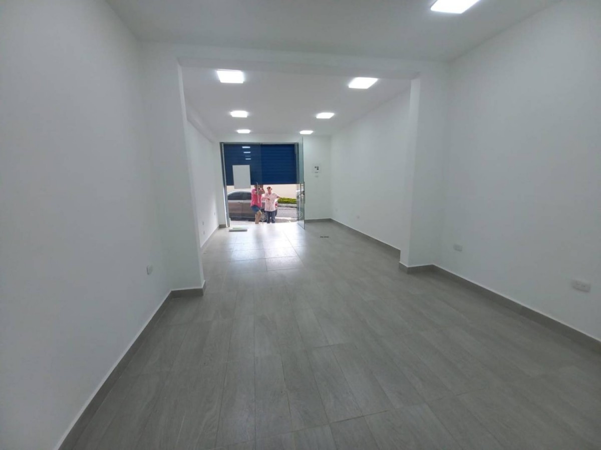 Local en Arriendo - Circunvalar, Pereira, 40,002 m² (foto 8) — CREBI