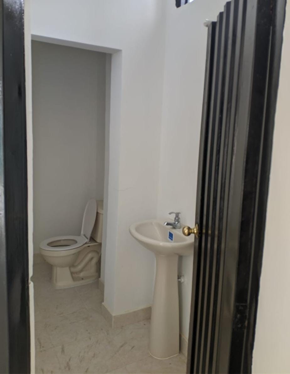 Local en Venta - El Poblado Ii, Pereira, 140,002 m² (foto 2) — CREBI