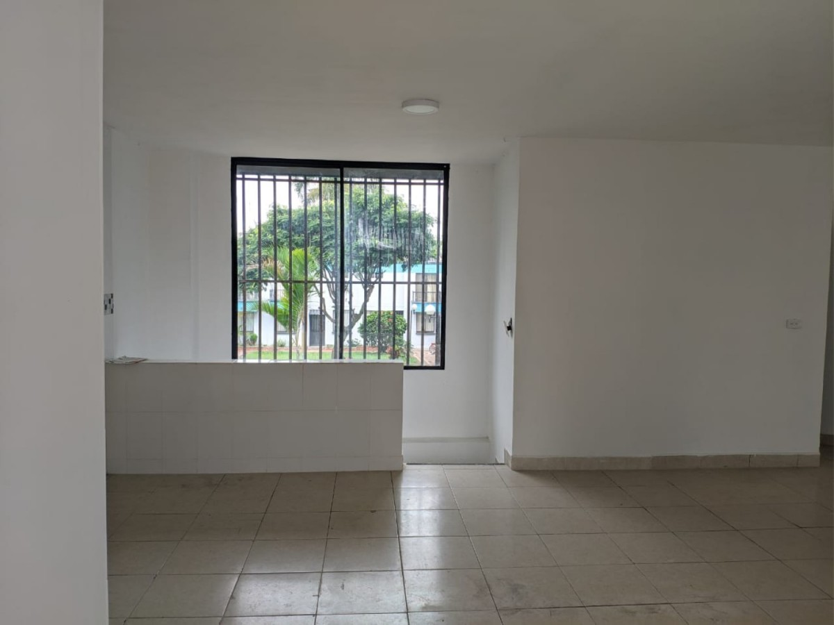 Local en Venta - El Poblado Ii, Pereira, 140,002 m² (foto 6) — CREBI