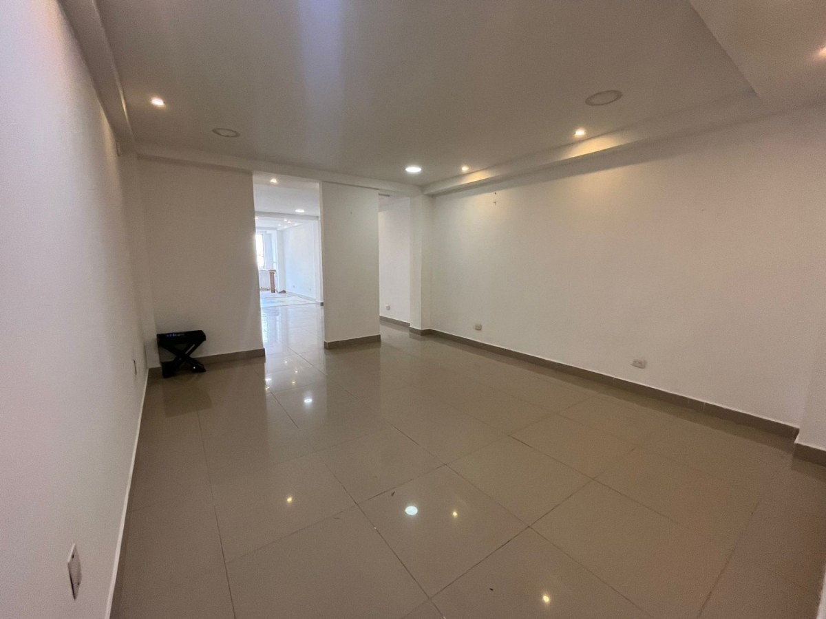 Local en Arriendo - La Pradera, Dosquebradas, 70,002 m² (foto 4) — CREBI