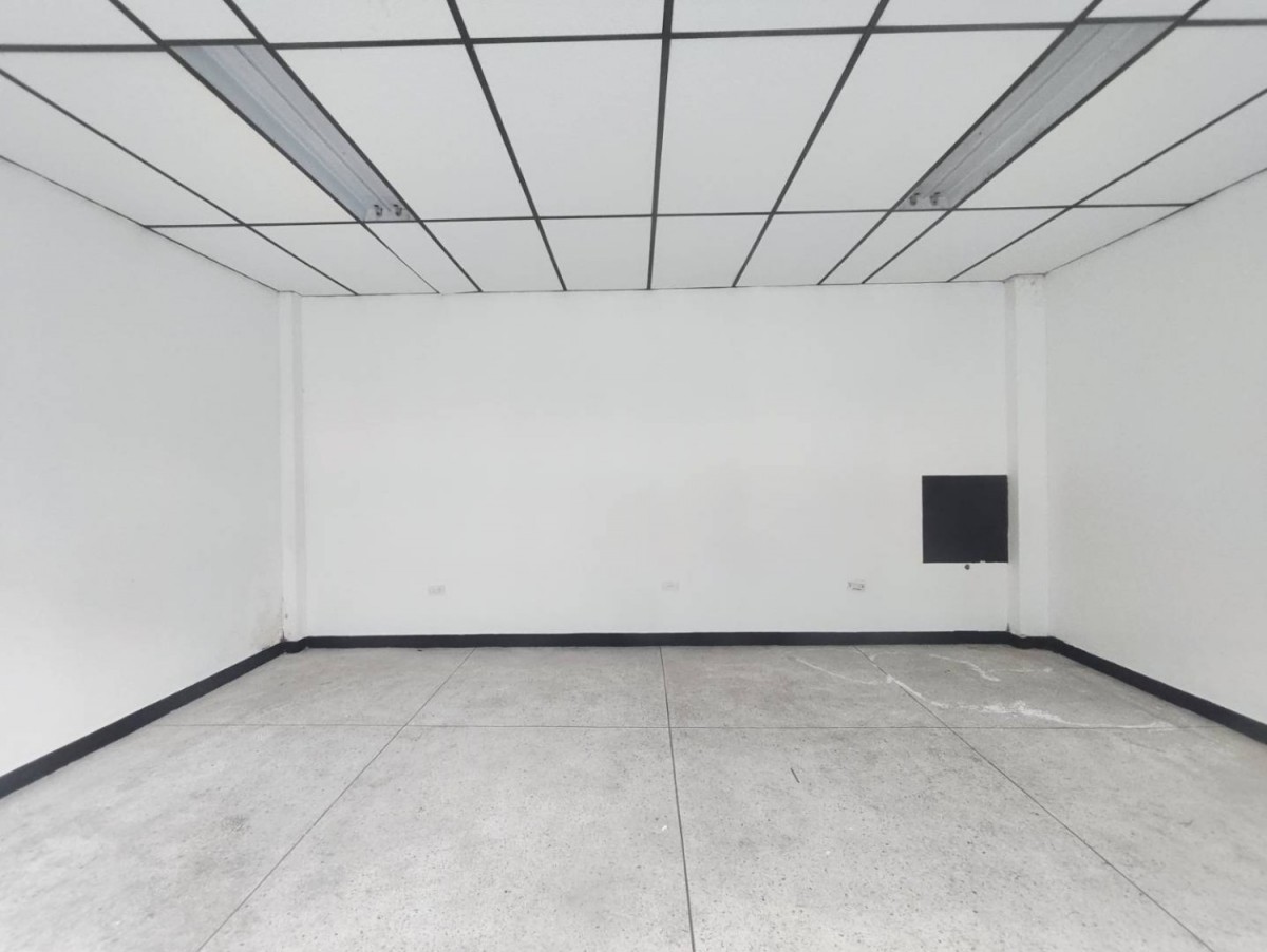 Local en Arriendo - Los Molinos, Dosquebradas, 60,002 m² (foto 2) — CREBI