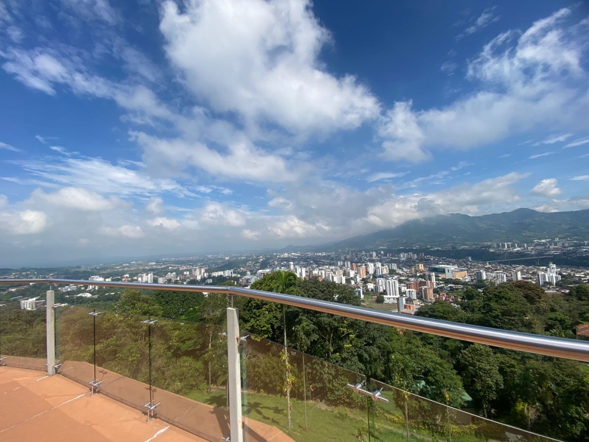 Local en Arriendo - Pinares, Pereira, 768,002 m² (foto 8) — CREBI