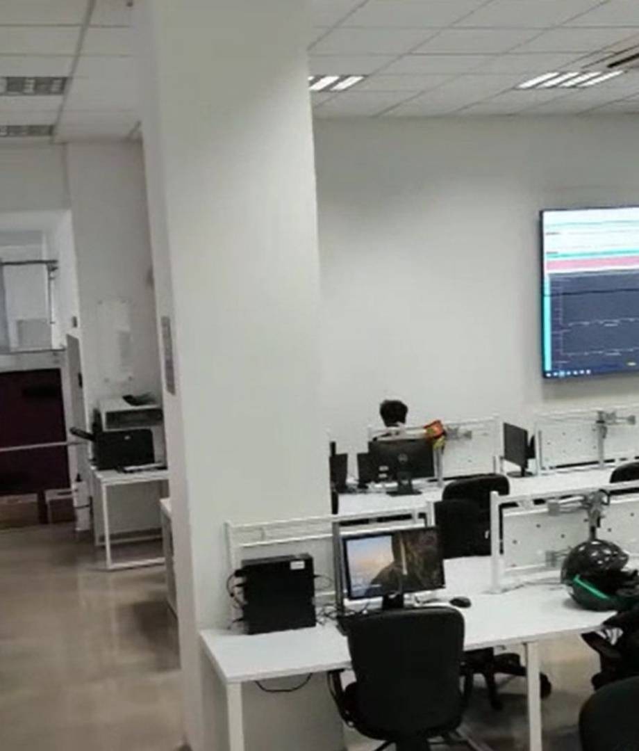 Local en Arriendo - Pinares, Pereira, 1020,002 m² (foto 8) — CREBI