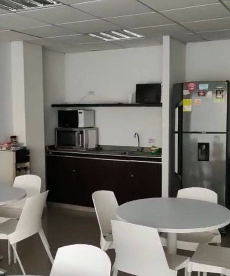 Local en Arriendo - Pinares, Pereira, 1020,002 m² (foto 9) — CREBI