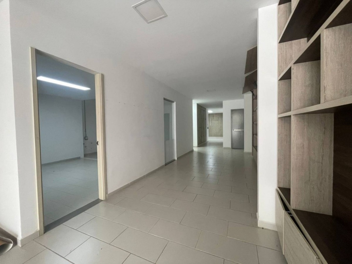 Local en Arriendo - Pinares, Pereira, 175,002 m² (foto 7) — CREBI