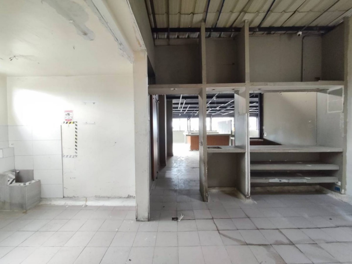 Local en Arriendo - Popular, Pereira, 161,002 m² (foto 9) — CREBI
