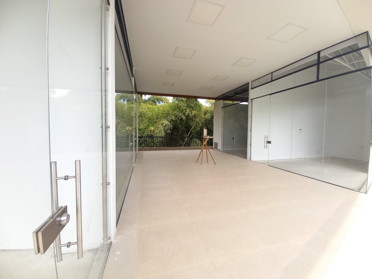 Local en Arriendo - Pueblito Cafetero, Pereira, 22,002 m² (foto 4) — CREBI