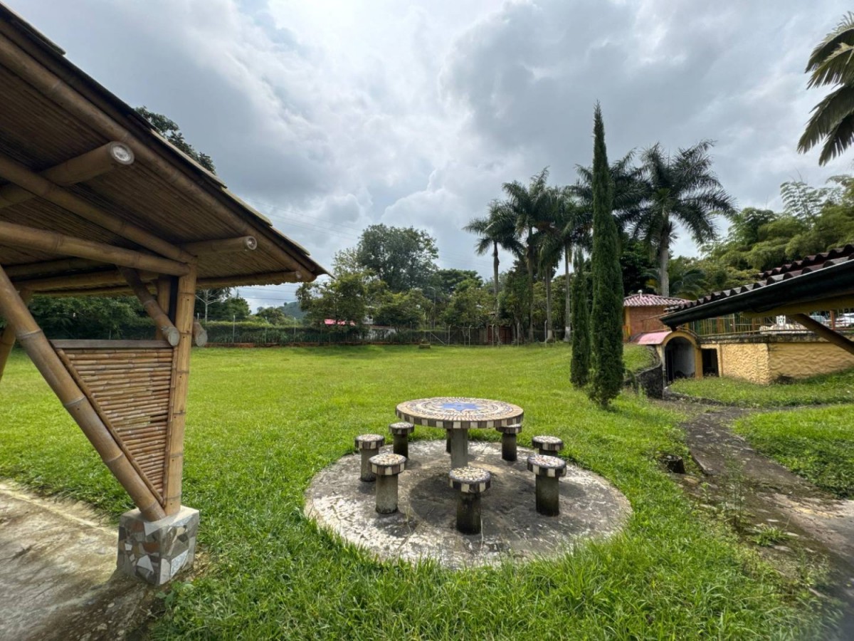 Local en Arriendo - Santa Rosa De Cabal, Santa Rosa De Cabal, 2500,002 m² (foto 4) — CREBI