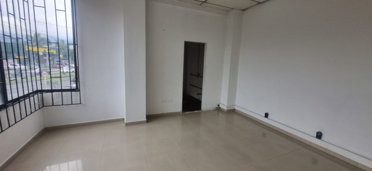 Local en Venta - Valher, Dosquebradas, 200,002 m² (foto 2) — CREBI