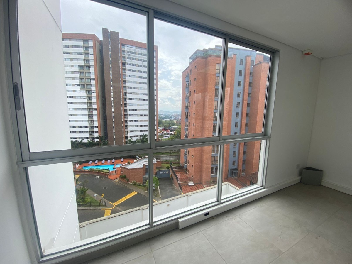 Oficina  en Venta - Alamos, Pereira, 74,002 m² (foto 2) — CREBI