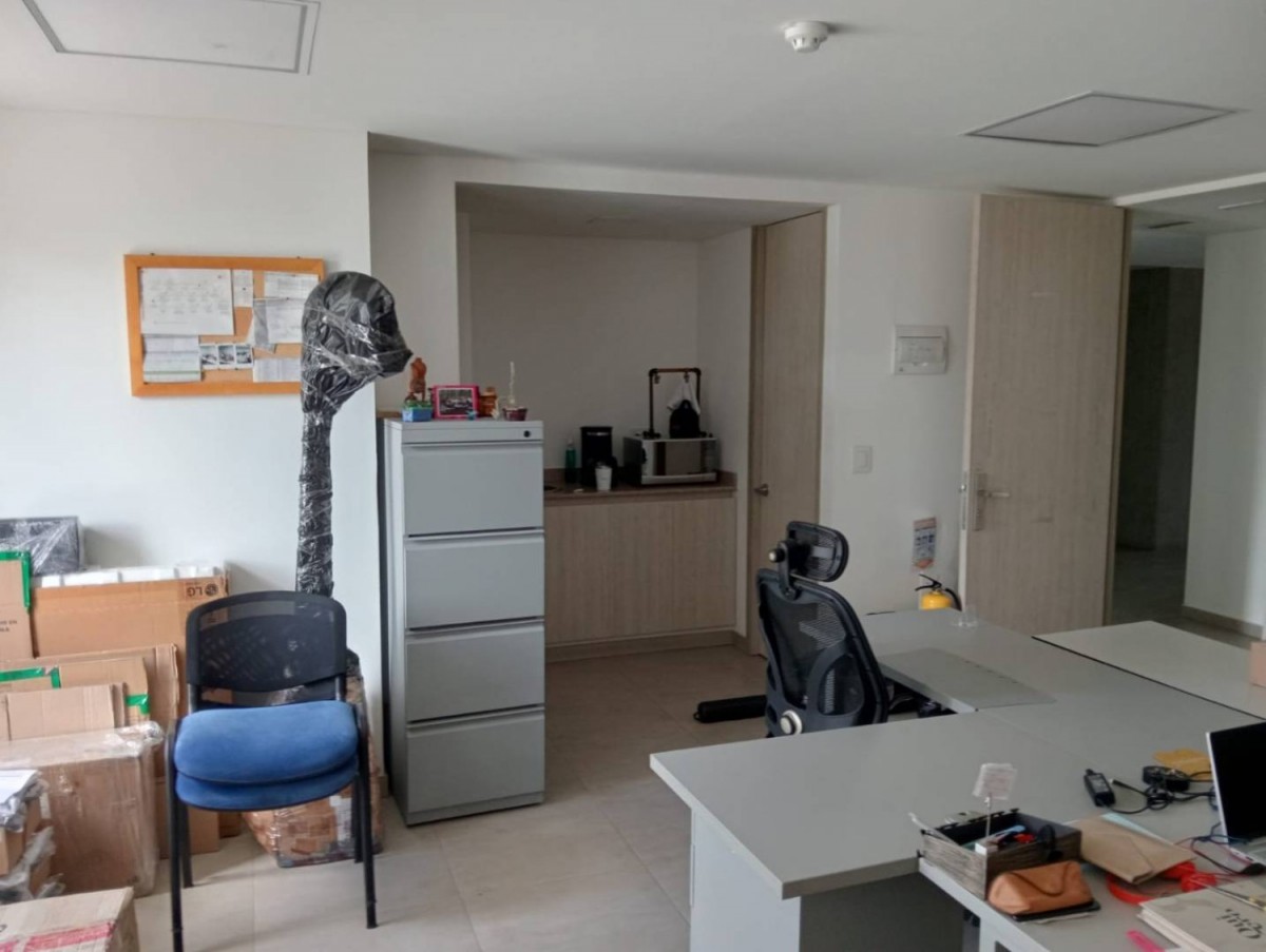 Oficina  en Venta - Alamos, Pereira, 34,002 m² (foto 3) — CREBI