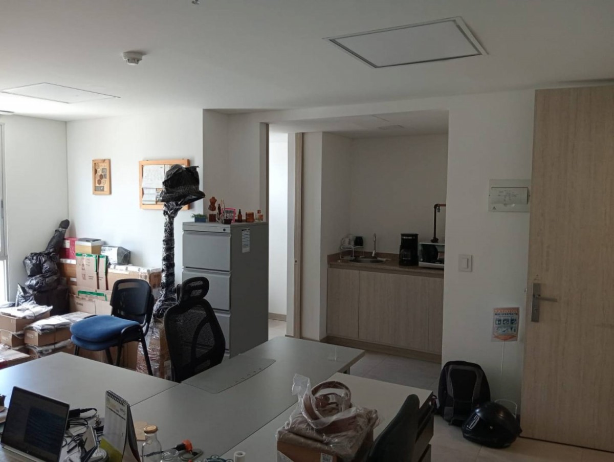 Oficina  en Venta - Alamos, Pereira, 34,002 m² (foto 4) — CREBI