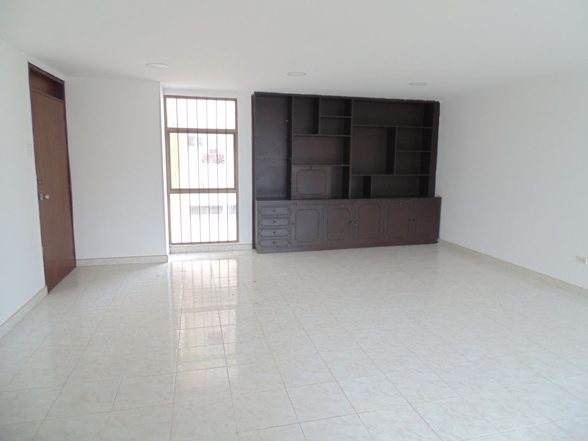 Oficina  en Arriendo - Centro, Pereira, 40,702 m² (foto 3) — CREBI