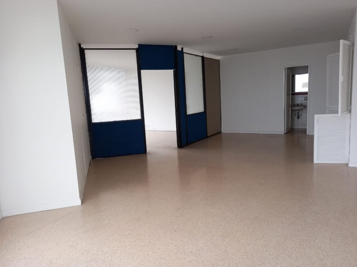 Oficina  en Venta - Centro, Pereira, 56,002 m² (foto 13) — CREBI