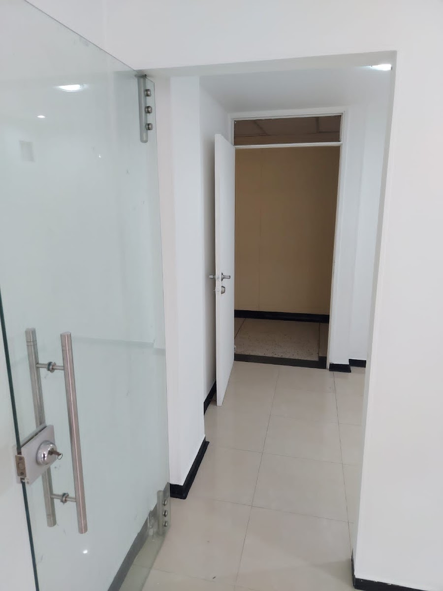 Oficina  en Venta - Centro, Pereira, 23,002 m² (foto 5) — CREBI