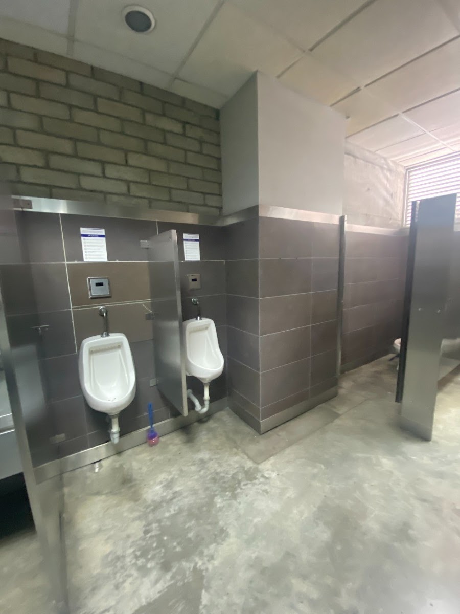 Oficina  en Arriendo - Centro, Pereira, 761,002 m² (foto 8) — CREBI