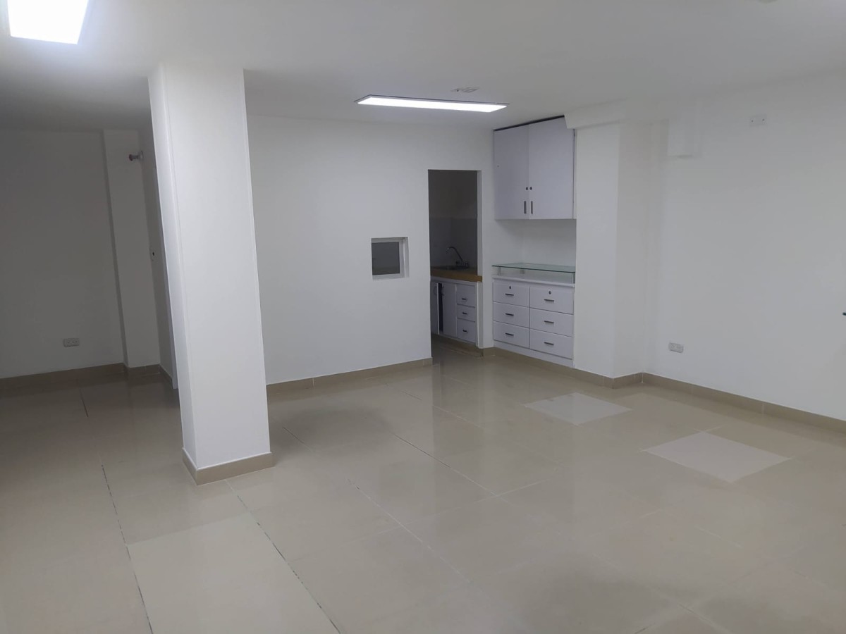 Oficina  en Venta - Centro, Pereira, 89,002 m² (foto 2) — CREBI