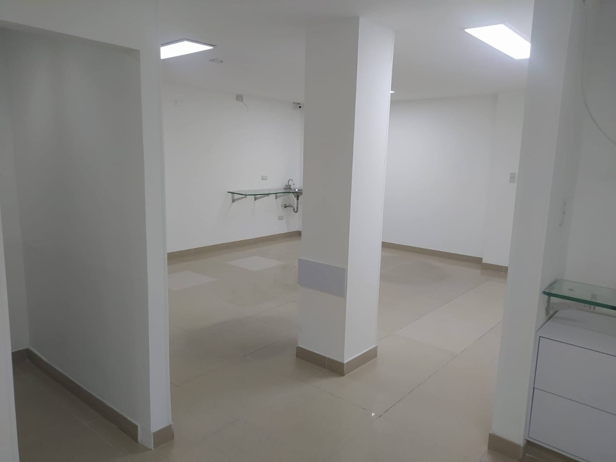 Oficina  en Venta - Centro, Pereira, 89,002 m² (foto 6) — CREBI