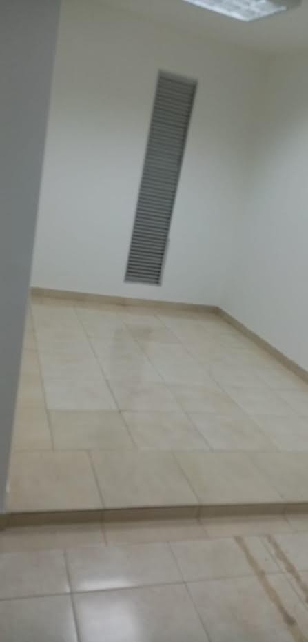 Oficina  en Arriendo - Centro, Pereira, 200,002 m² (foto 4) — CREBI
